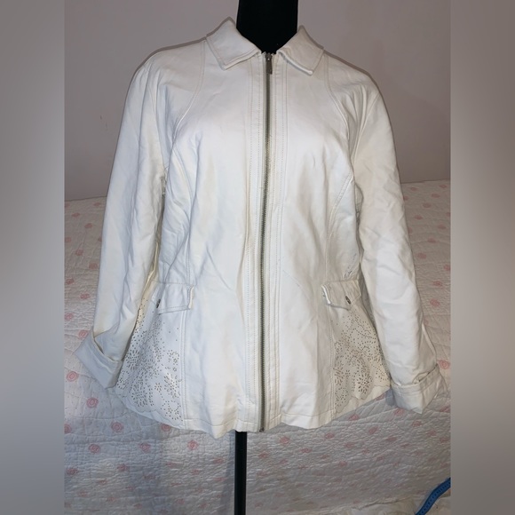 Jacket - Picture 2 of 8